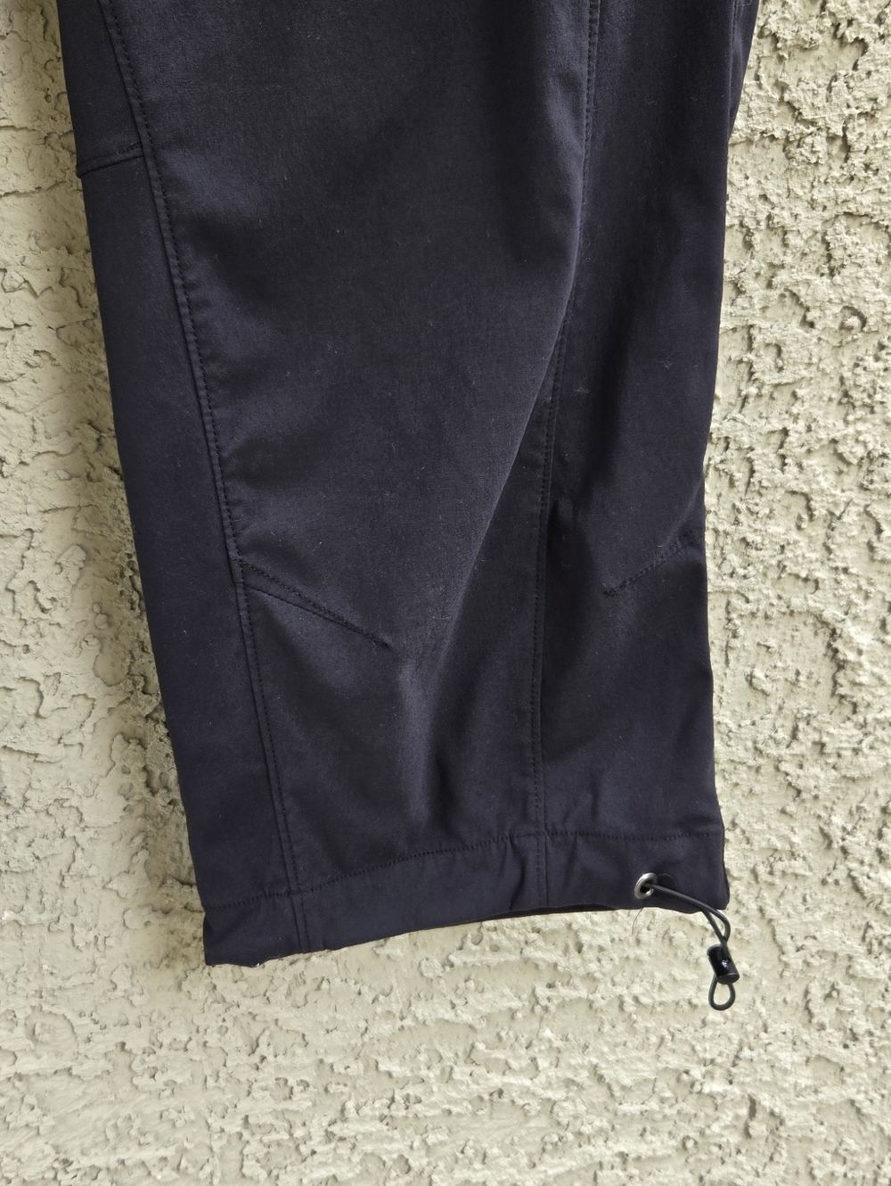 Columbia Omni Shade Black Crop Utility Capris - Picture 5 of 11